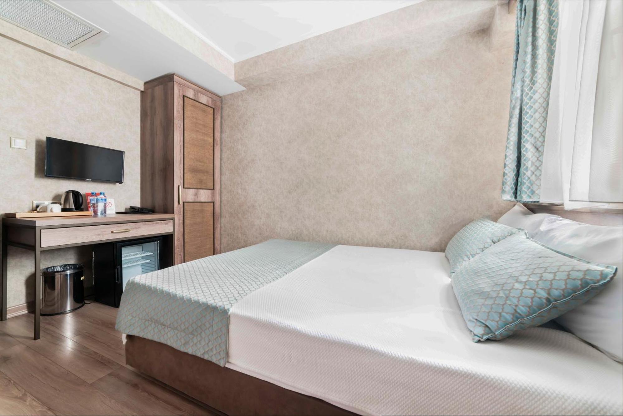 Castle Franco Suites Istambul Extérieur photo