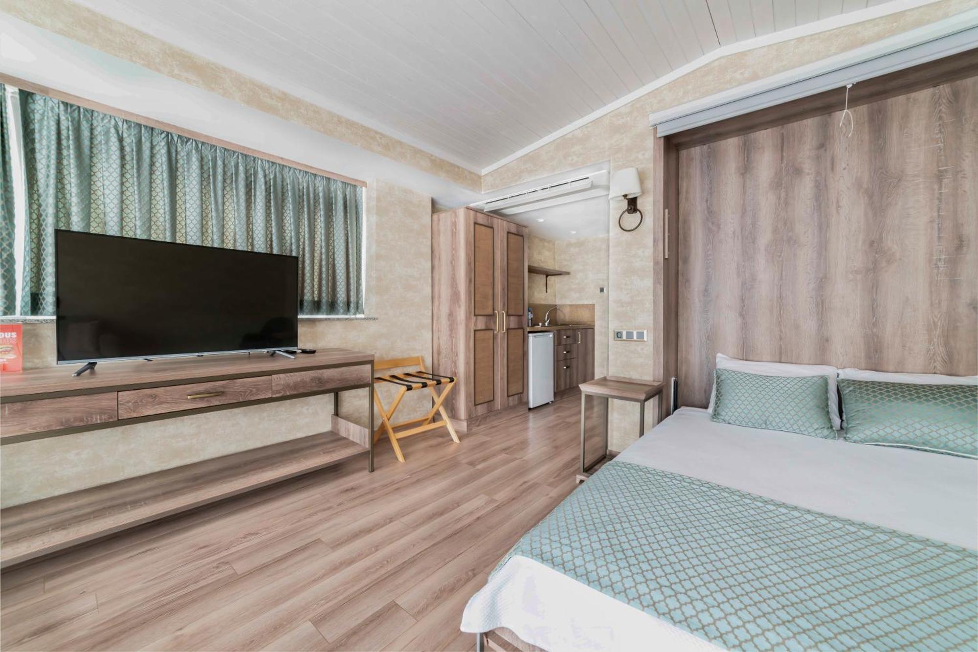 Castle Franco Suites Istambul Extérieur photo